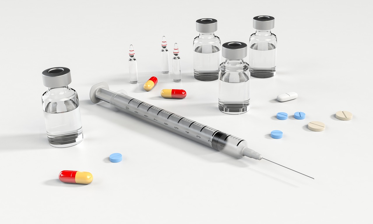 Syringe and Drugs